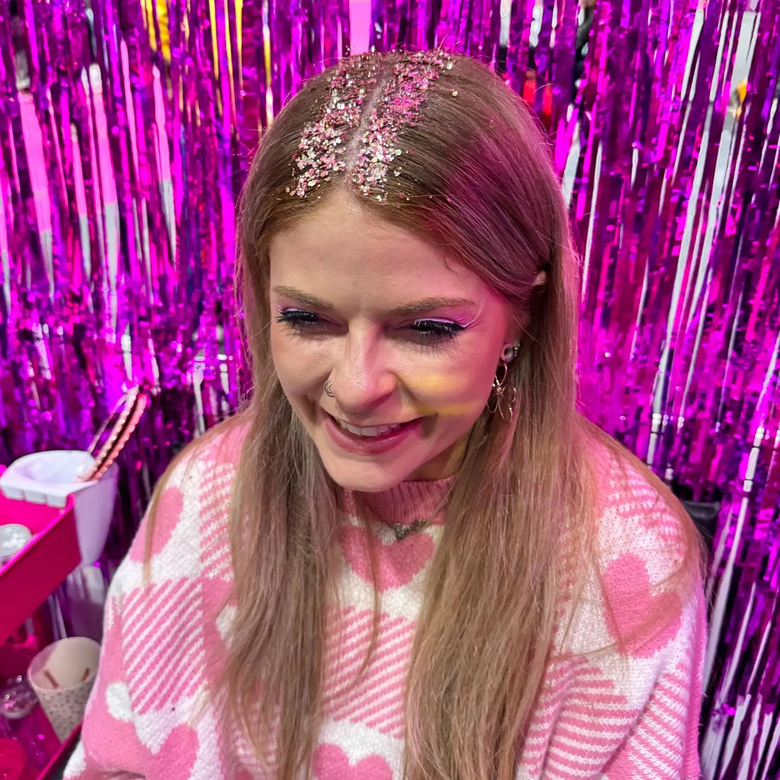 How to do glitter roots on your hair for festivals and a fun hair style.