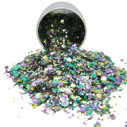 Dragonfly glitter blend in a 6 gram aluminium window lid pot for use on your face, body, hair and nails. Festive biodegradable glitter.