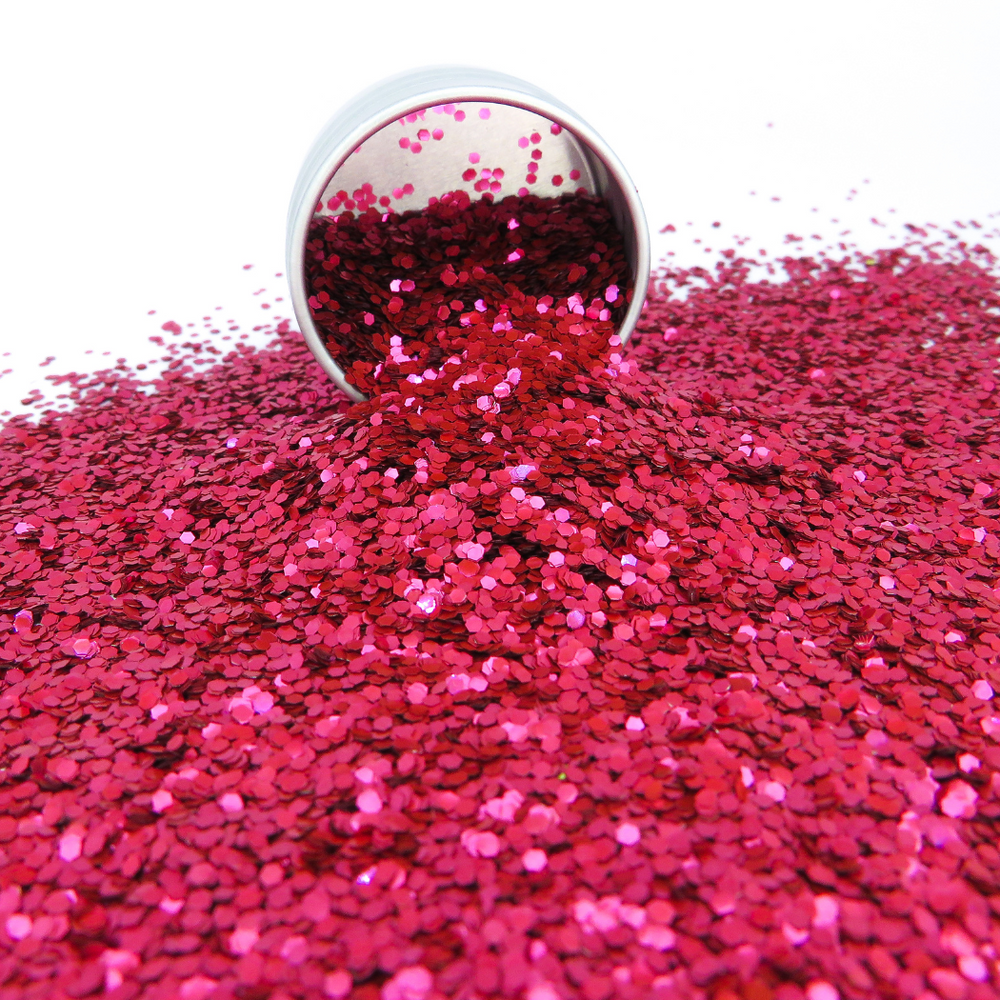 Red chunky biodegradable glitter for halloween, Christmas and makeup looks.