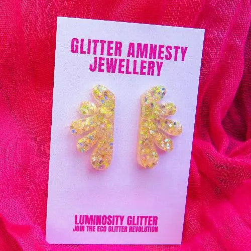 yellow leaf stud earrings with glitter in a light gold shade