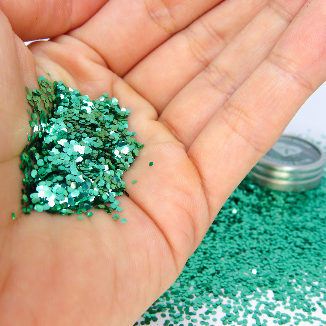 Green chunky biodegradable glitter