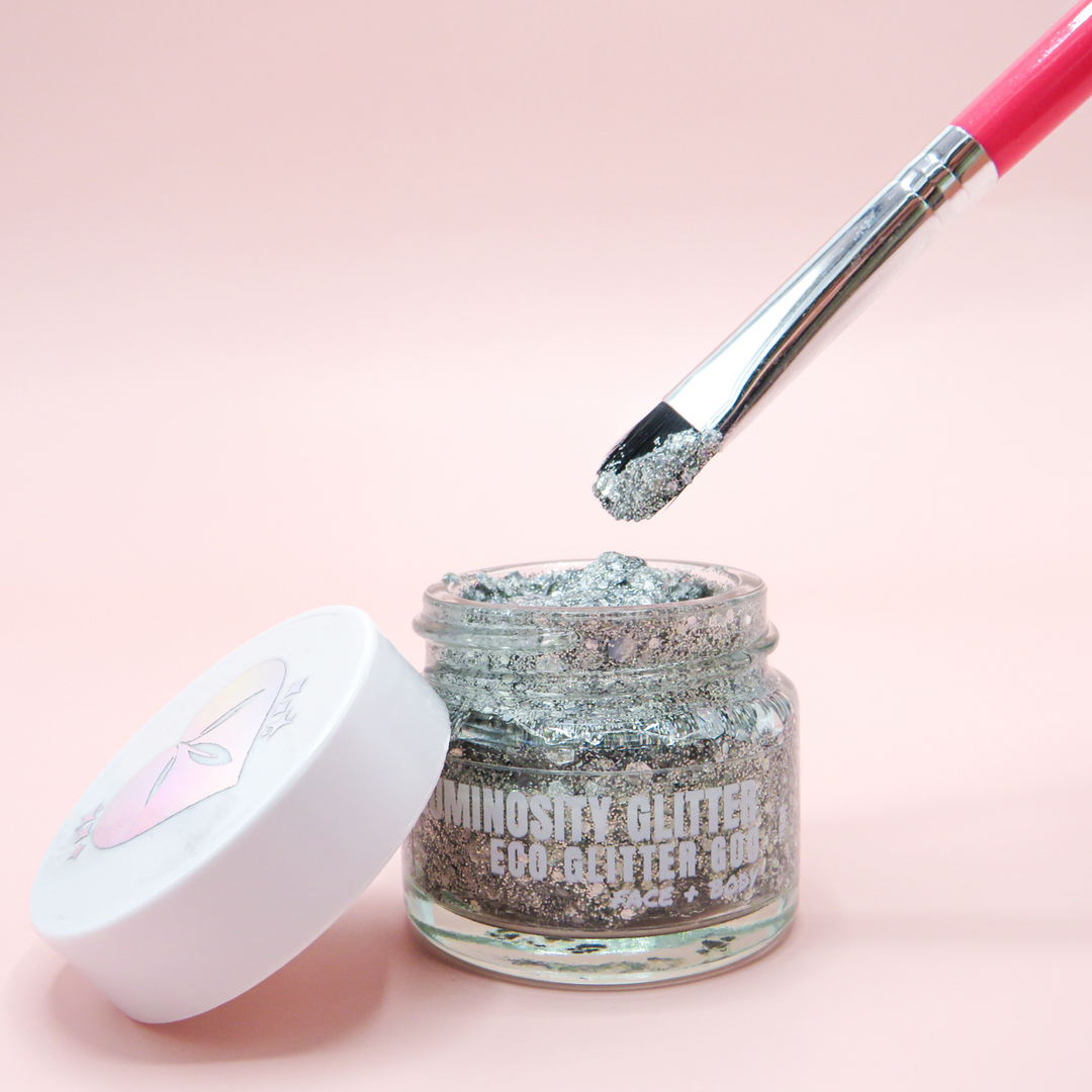 Silver holographic cosmetic eco glitter gel. Made with natural aloe vera gel and bioglitter holo. The world's first biodegradable holographic glitter
