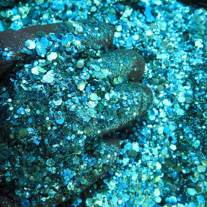 Ocean blend of cosmetic biodegradable glitter which biodegrades in a natural freshwater environment in around 4 weeks.